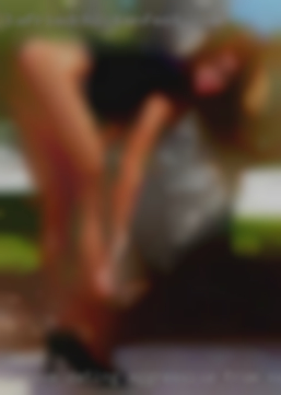 I love dating aggressive from Naples, fun, exciting sex.