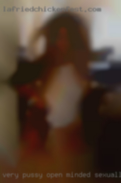 Very pussy open minded sexually in Prairie Du Chien.