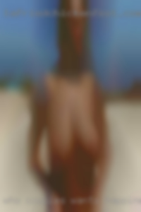 Who couples wants happiness and swapping to be happy?